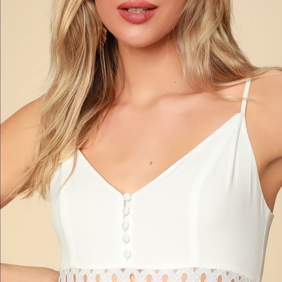 NWT! KAIA WHITE LACE SLEEVELESS MAXI DRESS - Picture 5 of 7